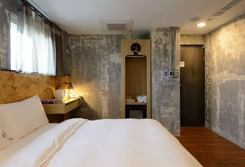 اتاق لوکس, Hualien Wow Hostel