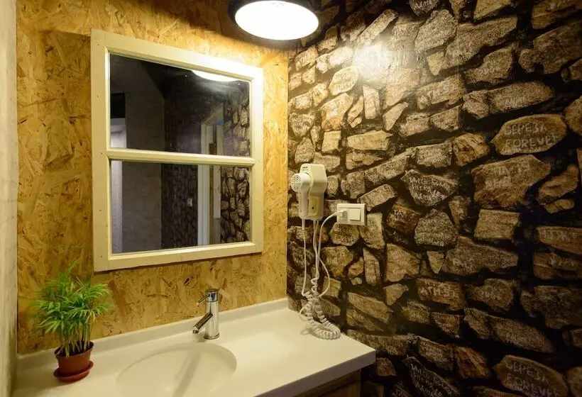 اتاق استاندارد, Hualien Wow Hostel