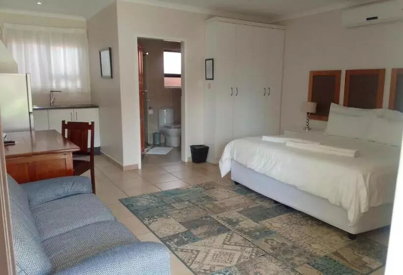 اتاق لوکس با تخت بزرگ, Botleng Guest House