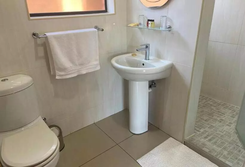 اتاق لوکس سه تخته, Botleng Guest House