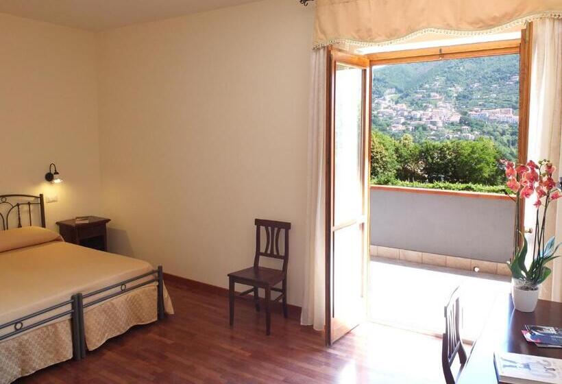 豪华房间, Villa Elisa