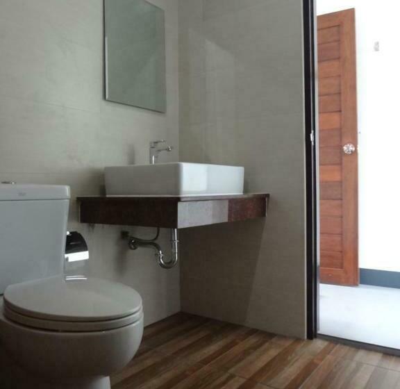 수피리어 룸, The 9th House