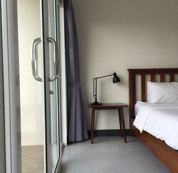 수피리어 룸, The 9th House