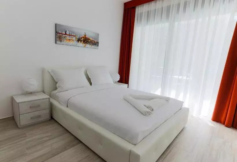 آپارتمان 1 خوابه با چشم‌انداز جانبی دریا, Apart Hotel Sea Fort
