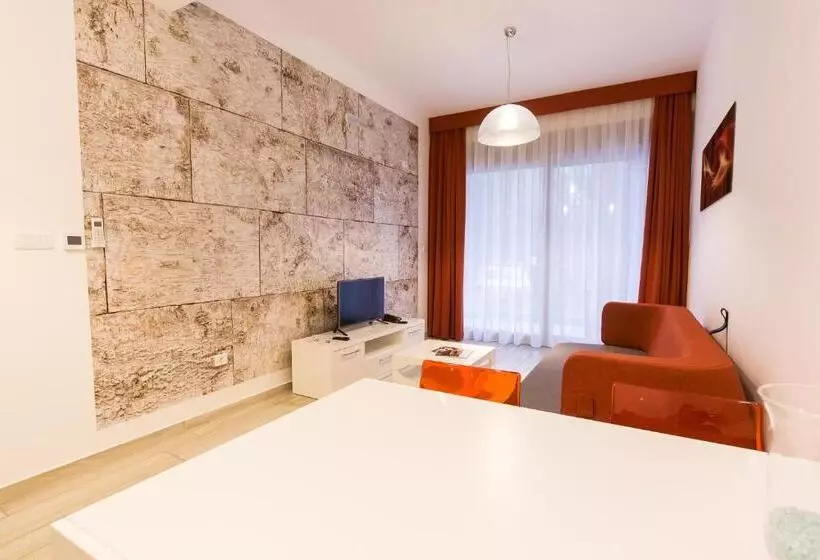 آپارتمان 1 خوابه با چشم‌انداز جانبی دریا, Apart Hotel Sea Fort