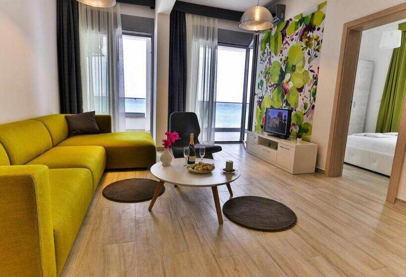 آپارتمان 2 خوابه با چشمانداز دریا, Apart Hotel Sea Fort