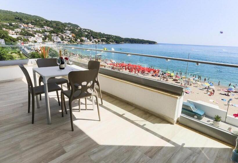 آپارتمان 2 خوابه با چشم‌انداز دریا, Apart Hotel Sea Fort