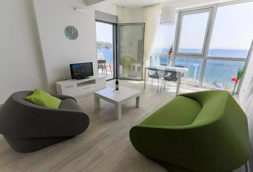 آپارتمان 1 خوابه با بالکن و چشم‌انداز دریا, Apart Hotel Sea Fort