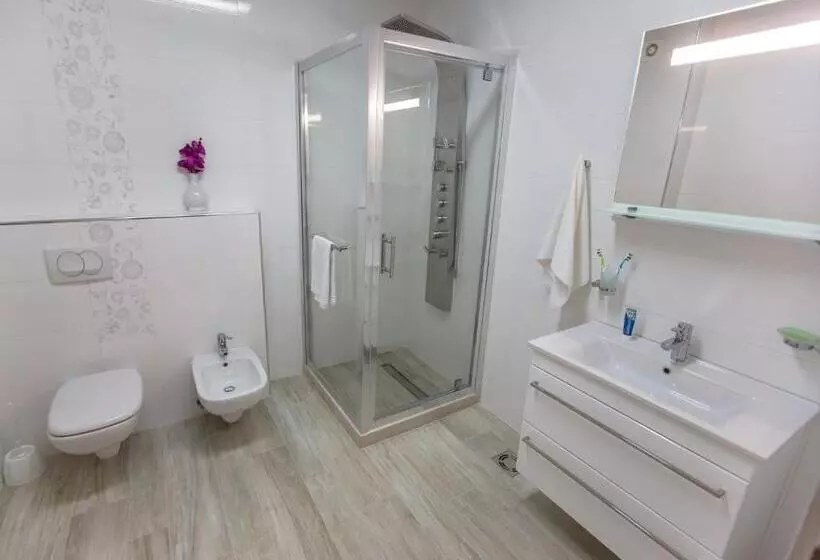 آپارتمان 1 خوابه با بالکن و چشم‌انداز دریا, Apart Hotel Sea Fort