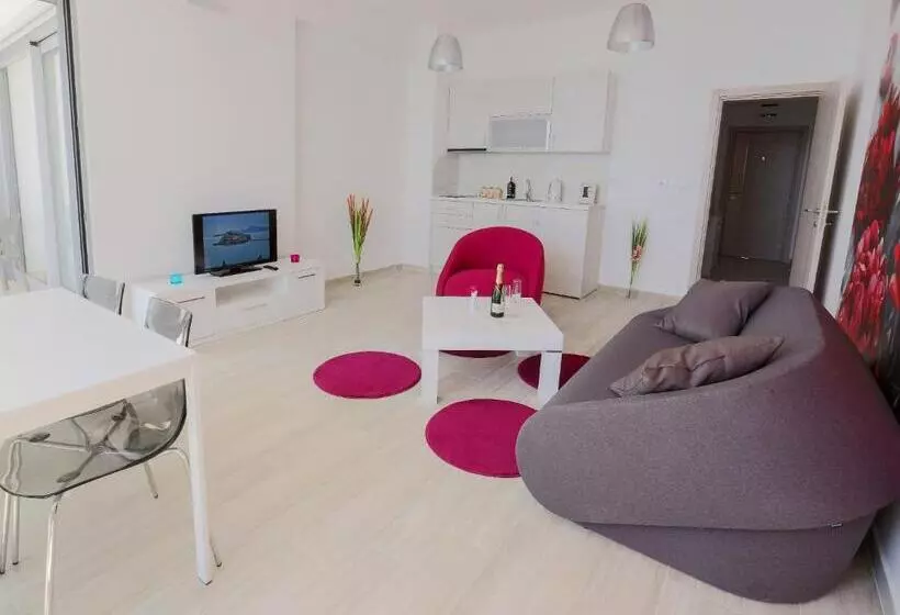 آپارتمان 1 خوابه با بالکن و چشم‌انداز دریا, Apart Hotel Sea Fort