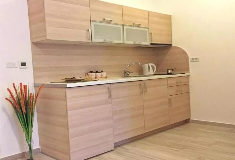 آپارتمان 1 خوابه با تراس, Apart Hotel Sea Fort