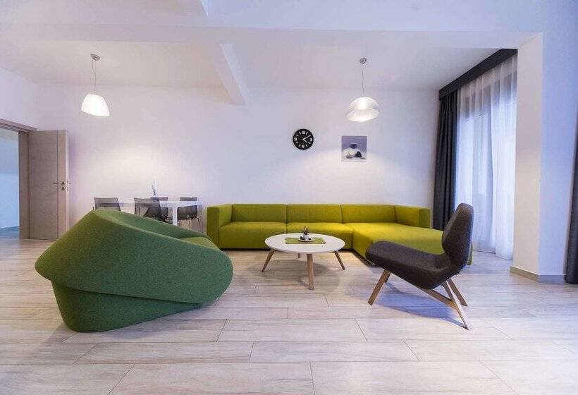 آپارتمان 2 خوابه با چشم‌انداز دریا, Apart Hotel Sea Fort