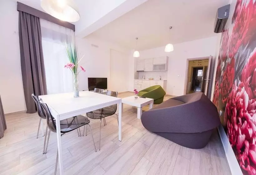 آپارتمان 1 خوابه با بالکن و چشم‌انداز دریا, Apart Hotel Sea Fort