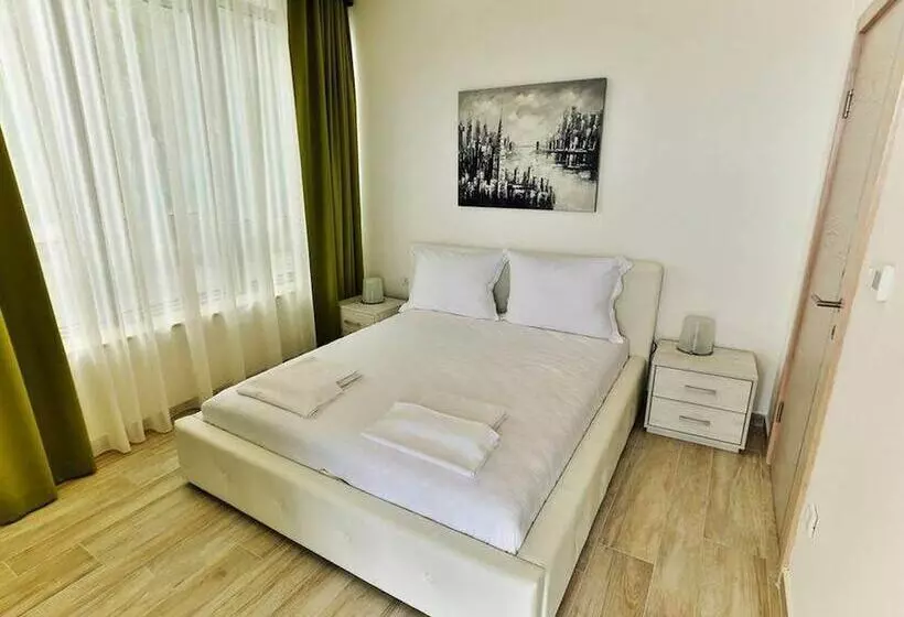 آپارتمان 1 خوابه با تراس, Apart Hotel Sea Fort