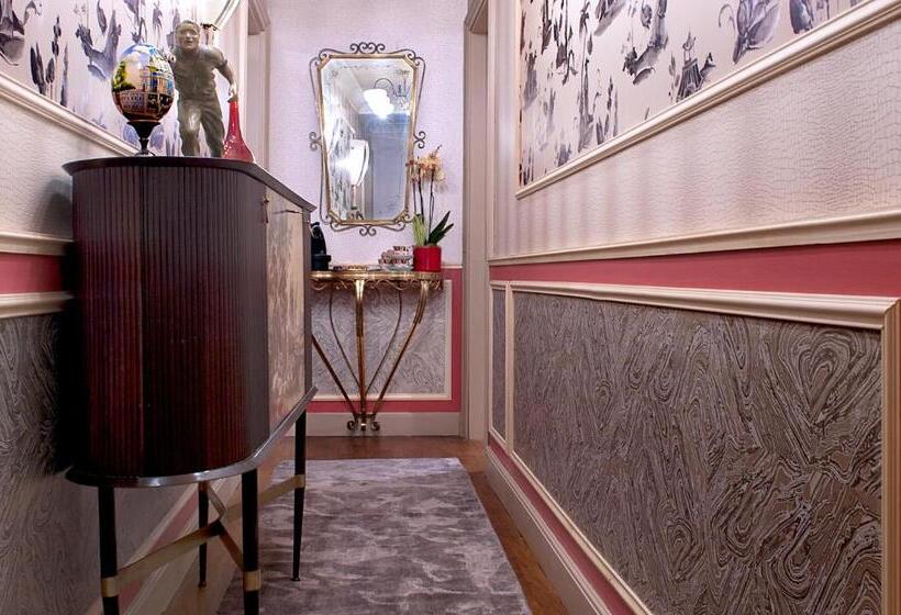 اتاق لوکس با بالکن, Residenza Borsari