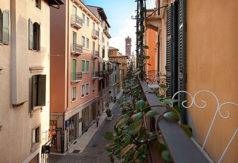 اتاق لوکس با بالکن, Residenza Borsari