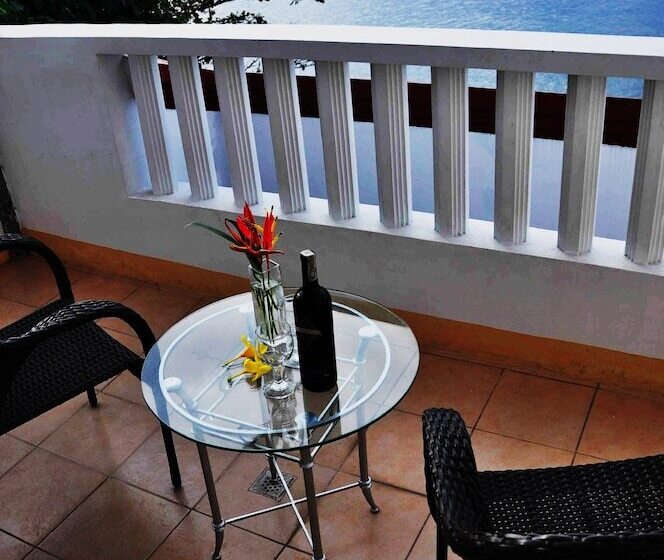 Pokój Standard Widok Morze z Tarasem, Eagle Point Beach And Dive Resort