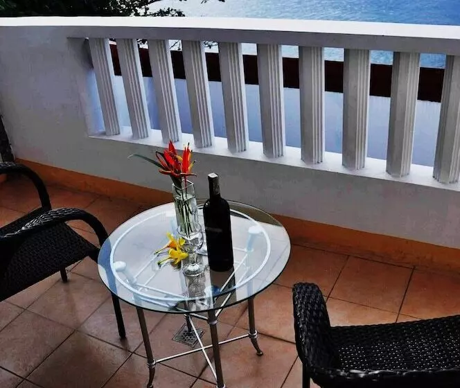 オーシャンビュースタンダードルームテラス付き, Eagle Point Beach And Dive Resort