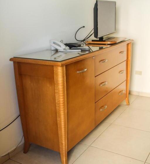 سوییت, Alicia's Inn