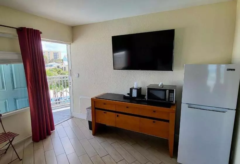 キングサイズベッドのスイートルーム, Chateau Mar Beach Resort