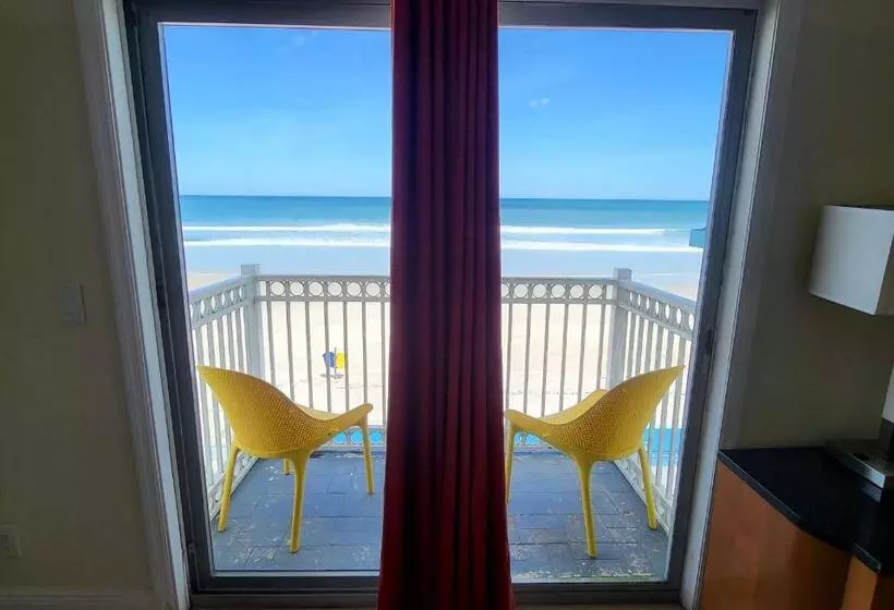 キングサイズベッドのスイートルーム, Chateau Mar Beach Resort