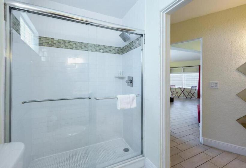 جناح سرير كينج, Chateau Mar Beach Resort