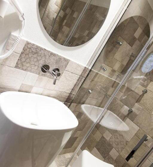 سوییت جونیور با بالکن, Iblaresort Boutique