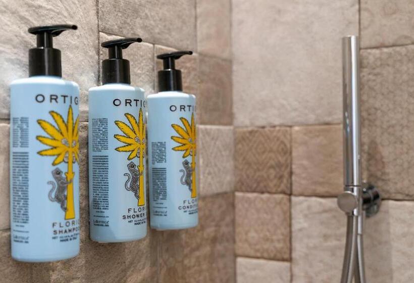 سوئیت با وان آب گرم, Iblaresort Boutique