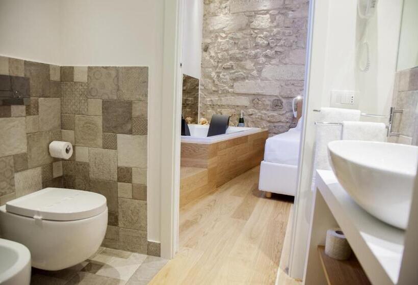 سوئیت با وان آب گرم, Iblaresort Boutique