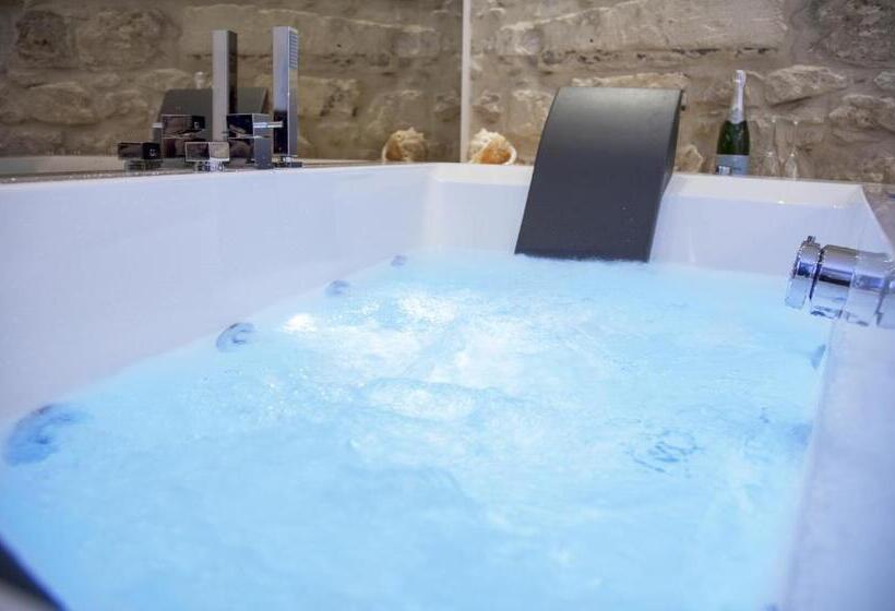 سوئیت با وان آب گرم, Iblaresort Boutique