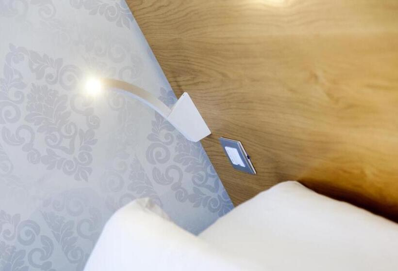 اتاق لوکس با بالکن, Iblaresort Boutique