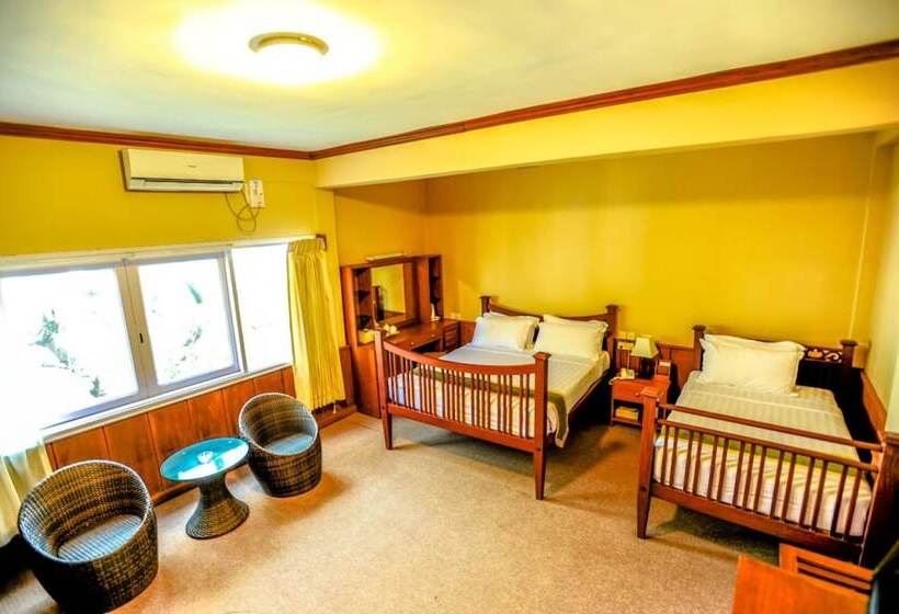 اتاق خانوادگی, Kyi Tin