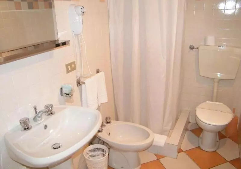 Habitación Estàndard Individual, Montecodeno