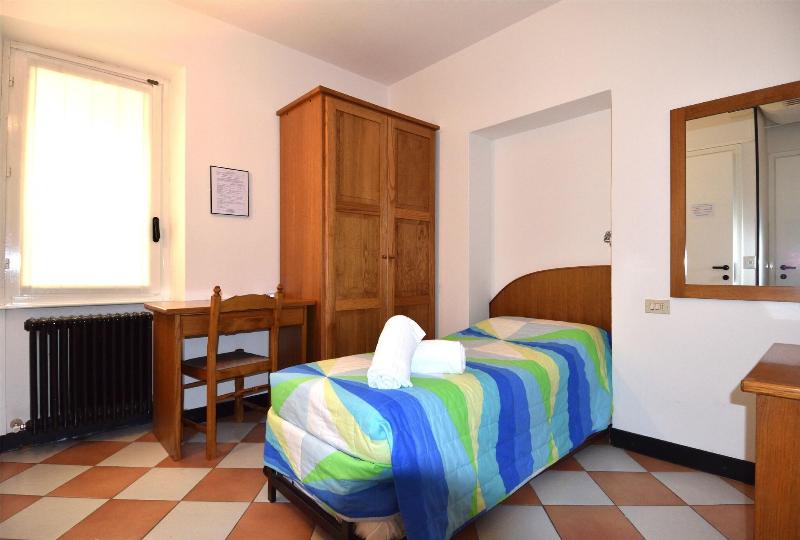 חדר סטנדרט לשלושה, Montecodeno