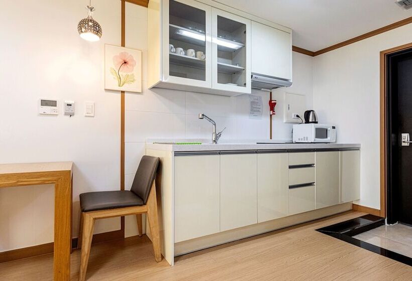 غرفة ديلوكس مطلّة علي البحر, The Bay Jeju Resort