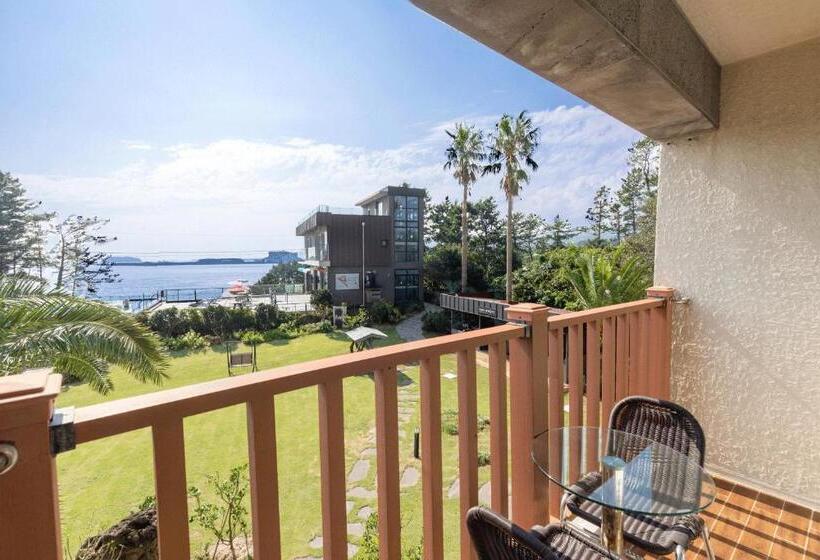 غرفة ديلوكس مطلّة علي البحر, The Bay Jeju Resort