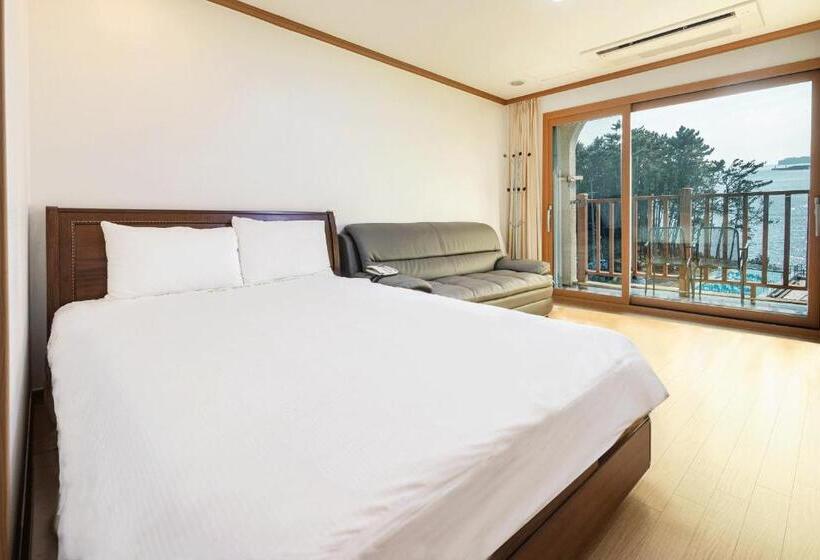 غرفة ديلوكس مطلّة علي البحر, The Bay Jeju Resort