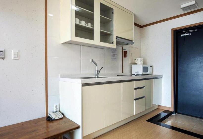 Номер Deluxe, The Bay Jeju Resort