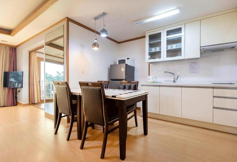 جناح ديلوكس مطل على البحر, The Bay Jeju Resort