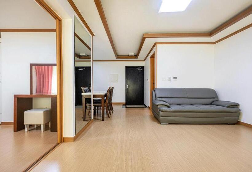 Люкс Deluxe Вид на Море, The Bay Jeju Resort
