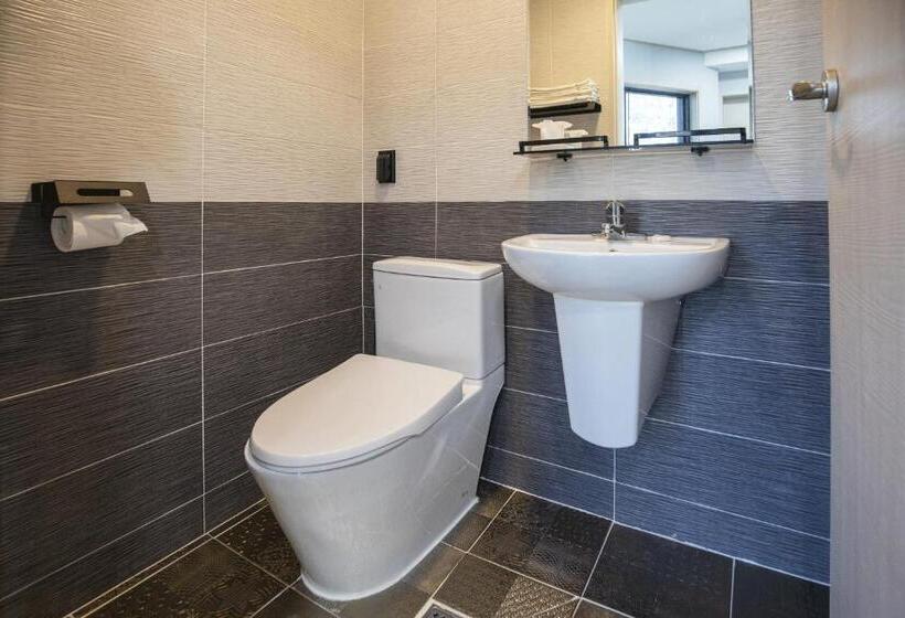 جناح سوبيريور مطل علي البحر, The Bay Jeju Resort