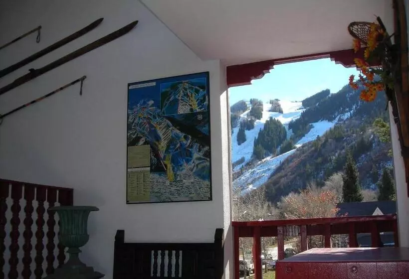 デラックスルーム, Tyrolean Lodge