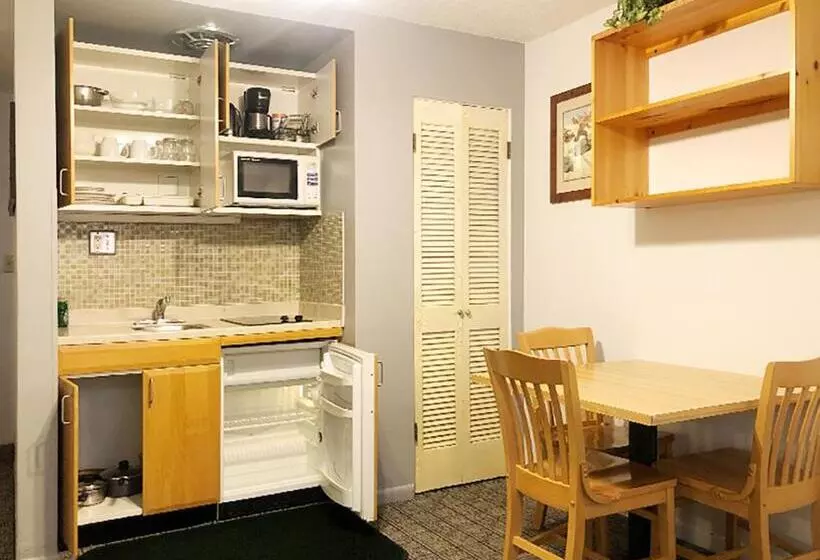 １階のスタンダードルーム, Tyrolean Lodge