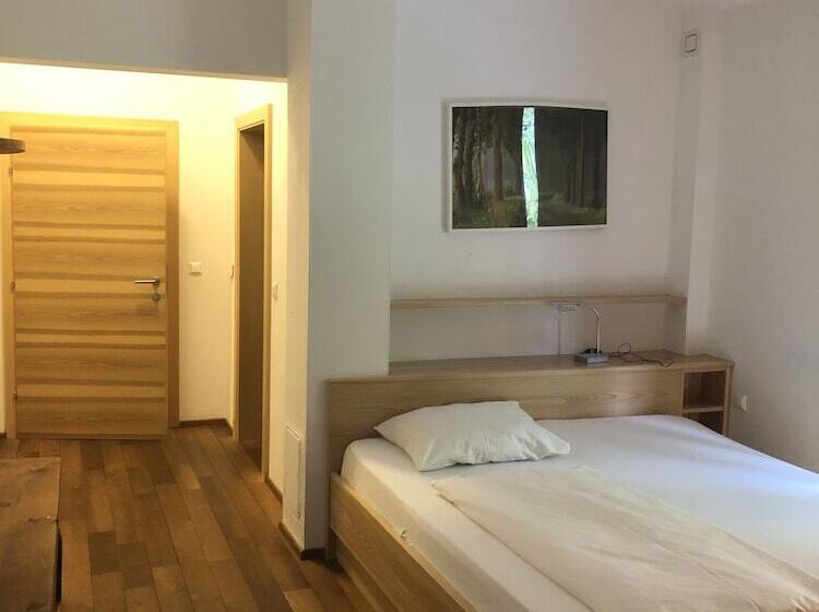 침실 1개 아파트, Waldhof