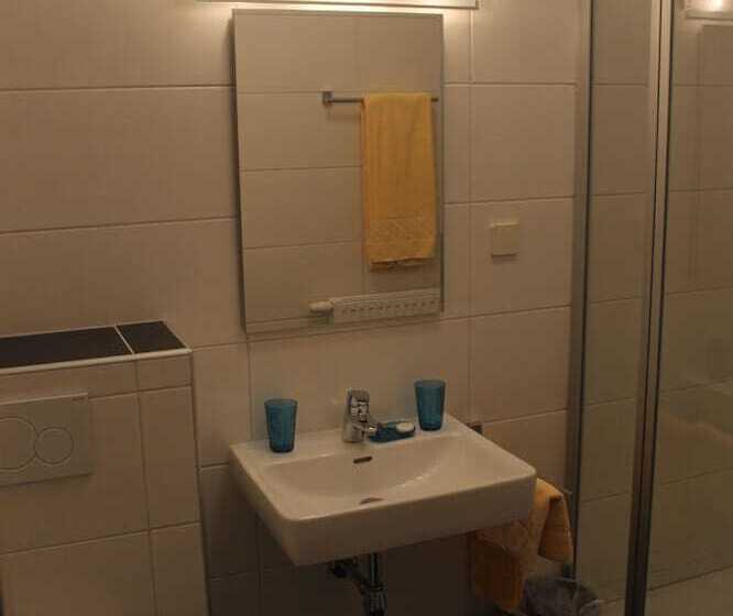 스탠다드 룸, Waldhof