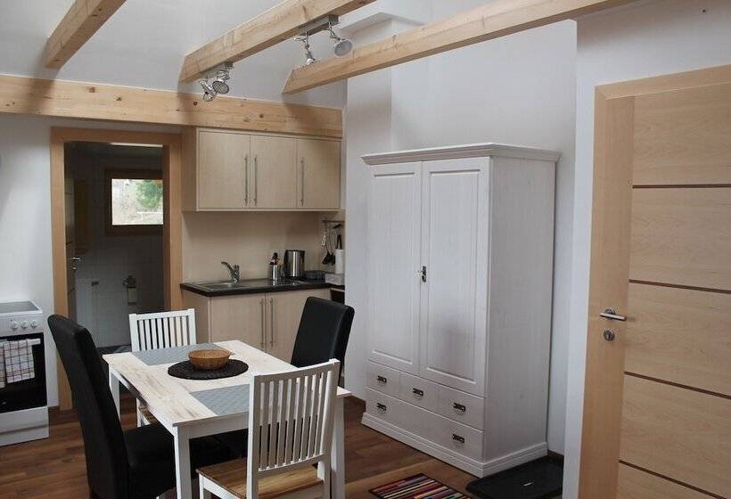 스탠다드 스튜디오, Waldhof