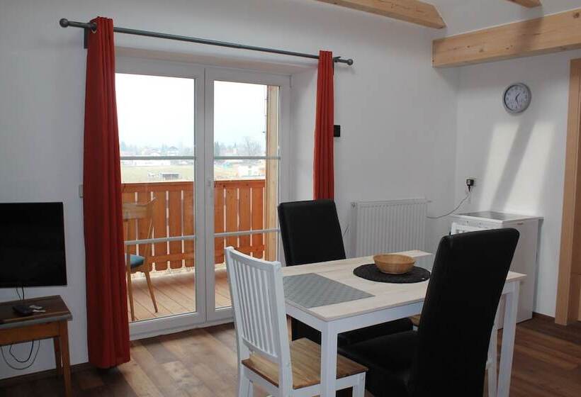 스탠다드 스튜디오, Waldhof