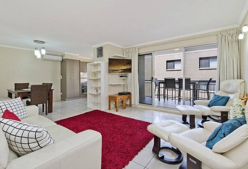 低层单卧公寓, Joanne Apartments