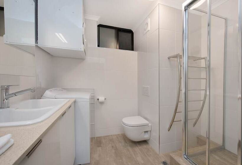 带2个卧室的高级公寓, Joanne Apartments