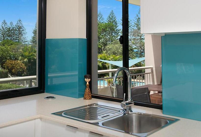 Superior 2-bedroom flat with a view, Joanne Apartments